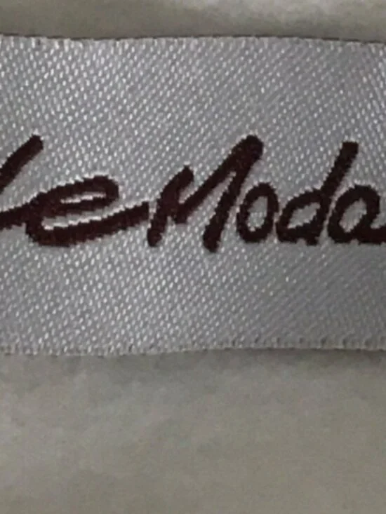 LeModa Poncho Women One Size Fits All White with Gray White Leopard Print New - Picture 7 of 15